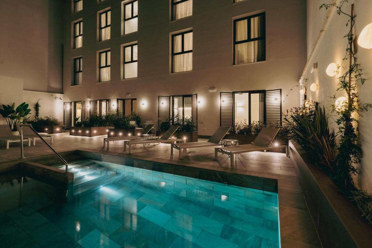 Atlumbreras16 Apartment Севиля Екстериор снимка