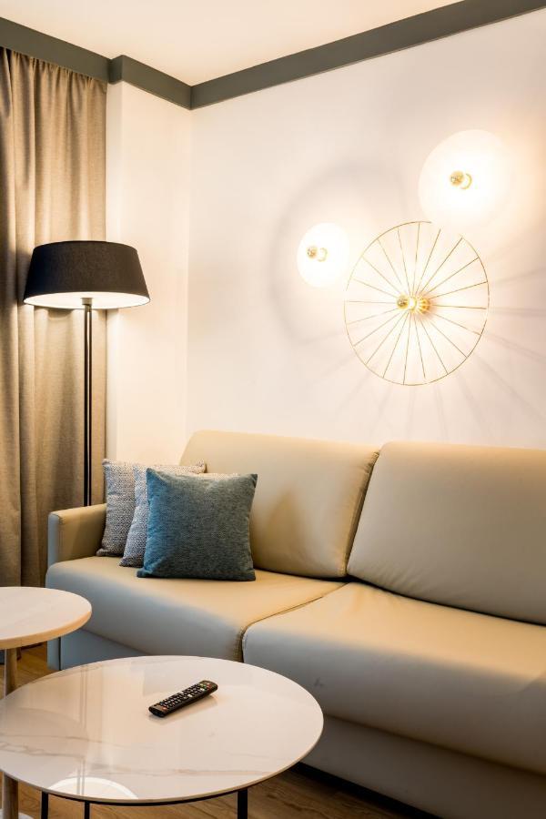 Atlumbreras16 Apartment Севиля Екстериор снимка