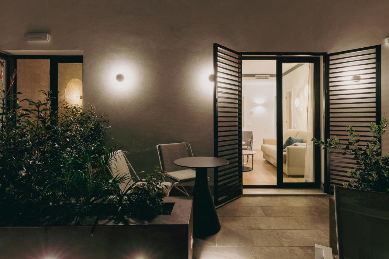 Atlumbreras16 Apartment Севиля Екстериор снимка