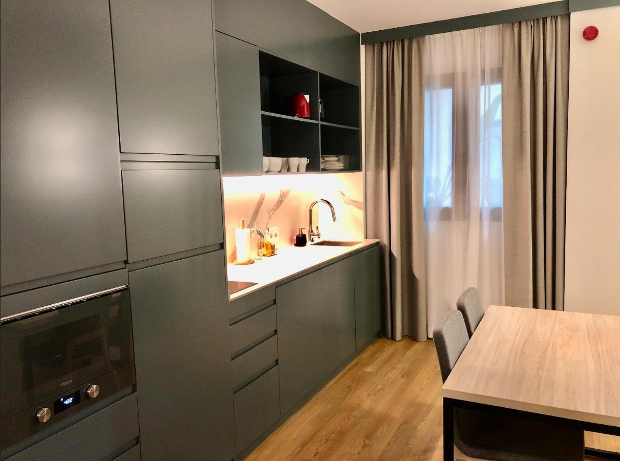 Atlumbreras16 Apartment Севиля Екстериор снимка